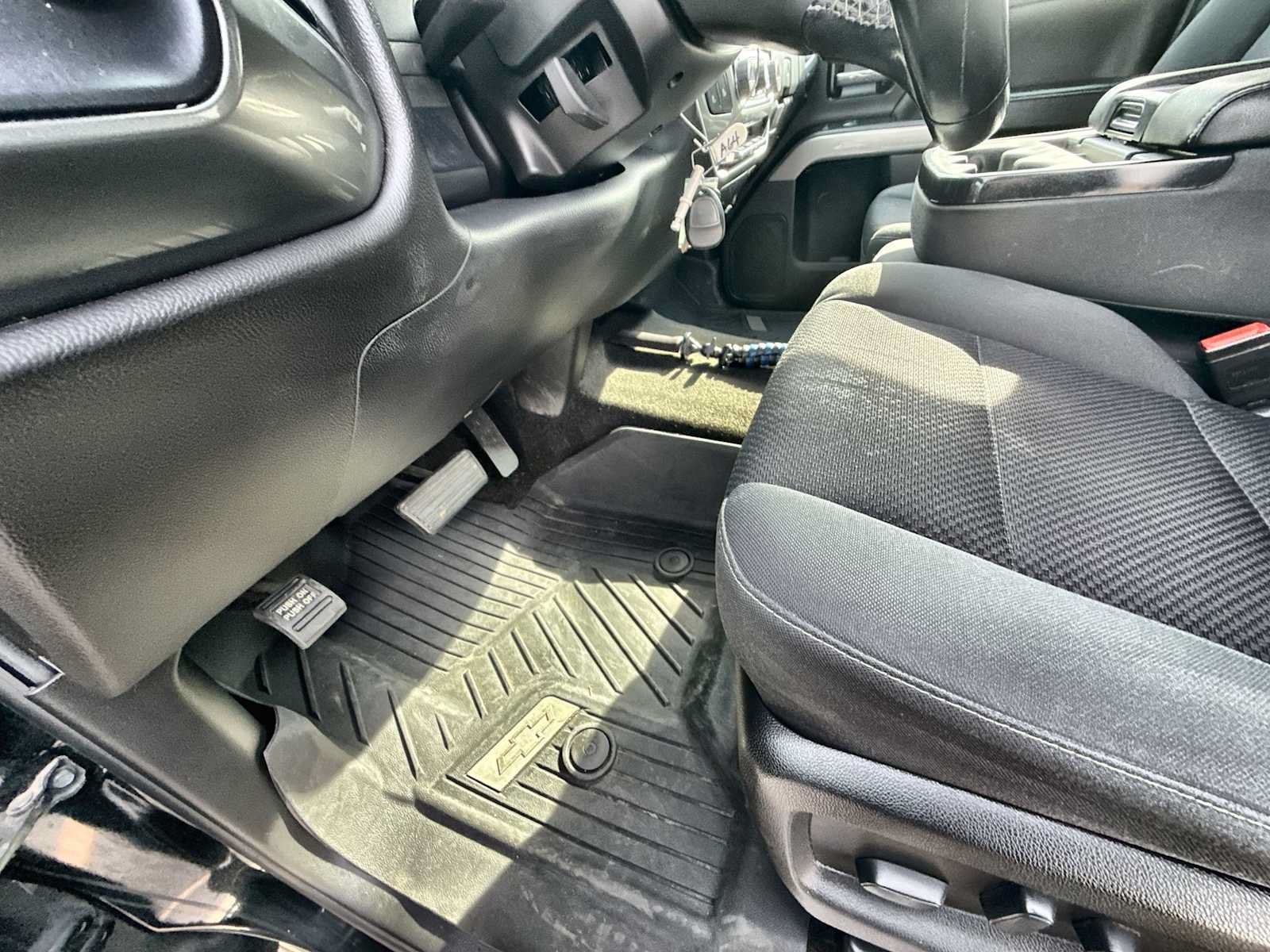 Certified 2019 Chevrolet Silverado 1500 LT w/ All Star Edition AWD/4WD image 32