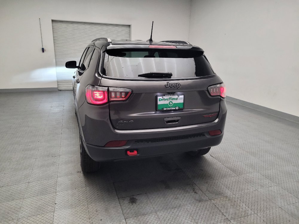 Used 2022 Jeep Compass Trailhawk w/ Trailhawk Convenience Group AWD/4WD image 6