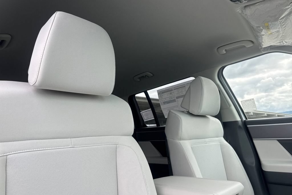 New 2026 Hyundai Santa Fe SE FWD image 17