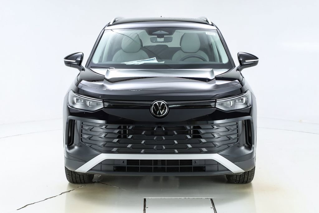 New 2026 Volkswagen Tiguan SE image 16
