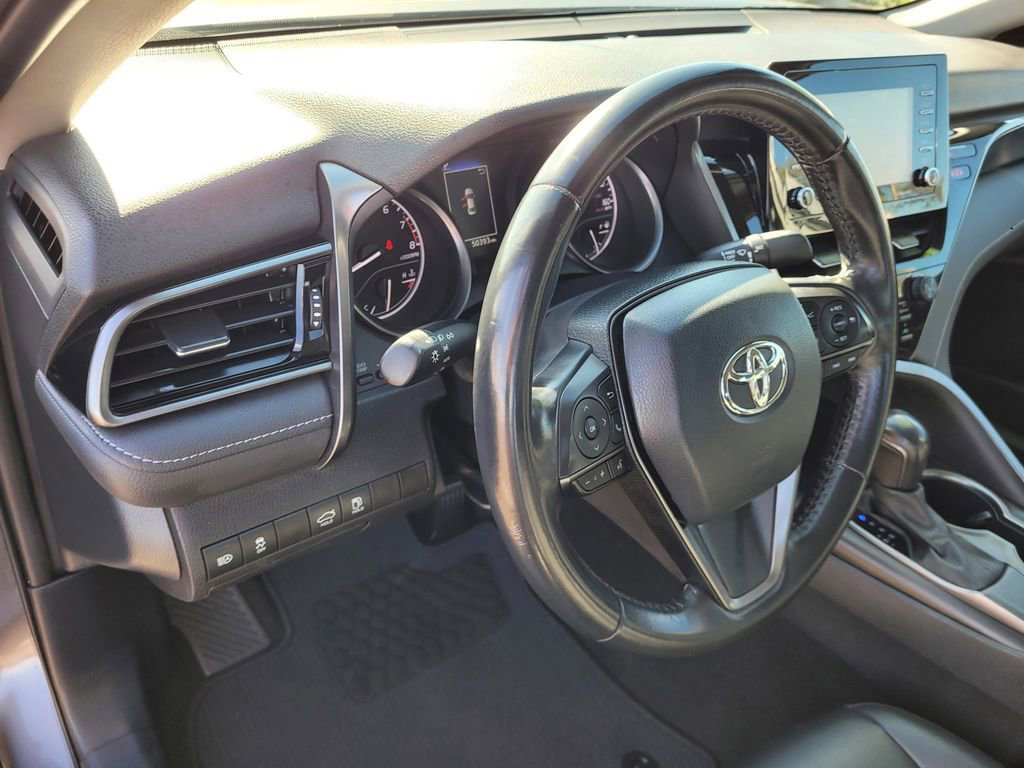 Used 2021 Toyota Camry SE image 23