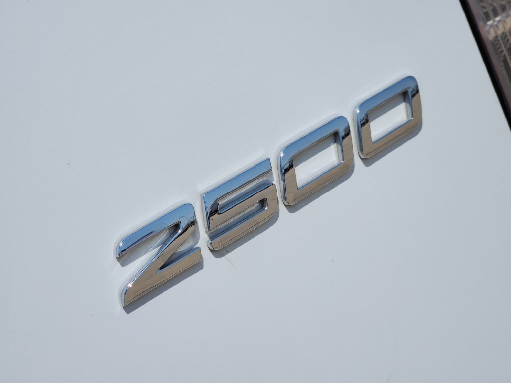 Used 2023 Mercedes-Benz Sprinter 2500 image 13