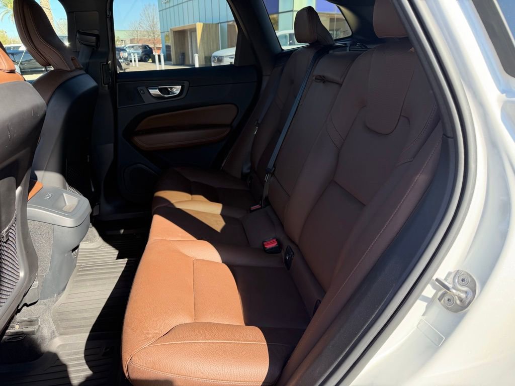 Used 2023 Volvo XC60 B5 Plus w/ Climate Package image 13