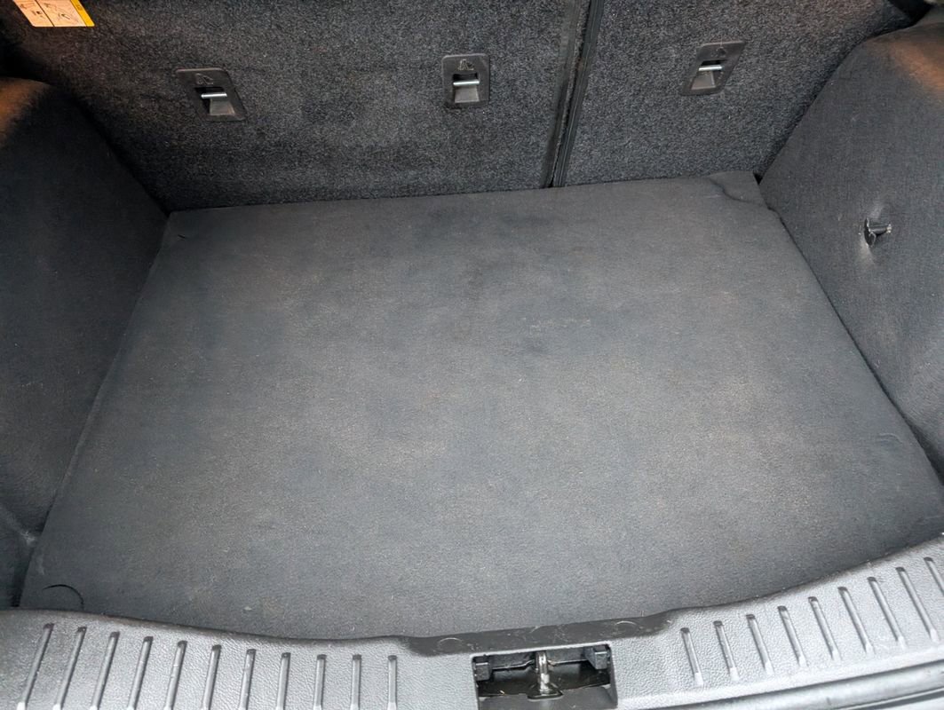 Used 2017 Ford Focus SE w/ Cold Weather Package image 29
