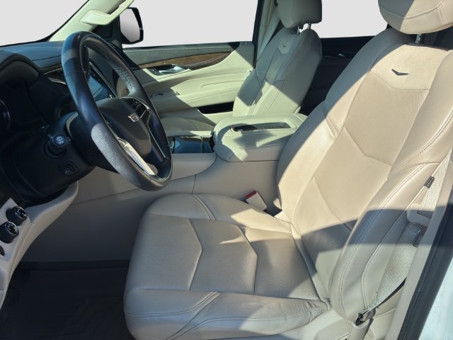 Certified 2020 Cadillac Escalade Luxury AWD/4WD image 11