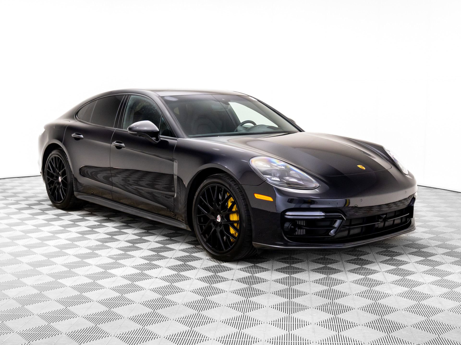 Used 2022 Porsche Panamera Turbo S image 6