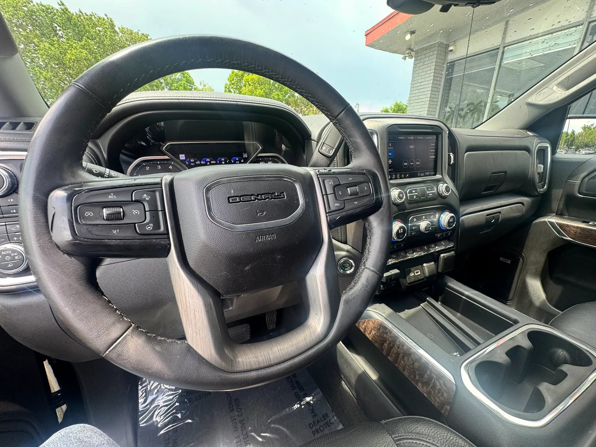 Used 2020 GMC Sierra 1500 Denali w/ Technology Package AWD/4WD image 25