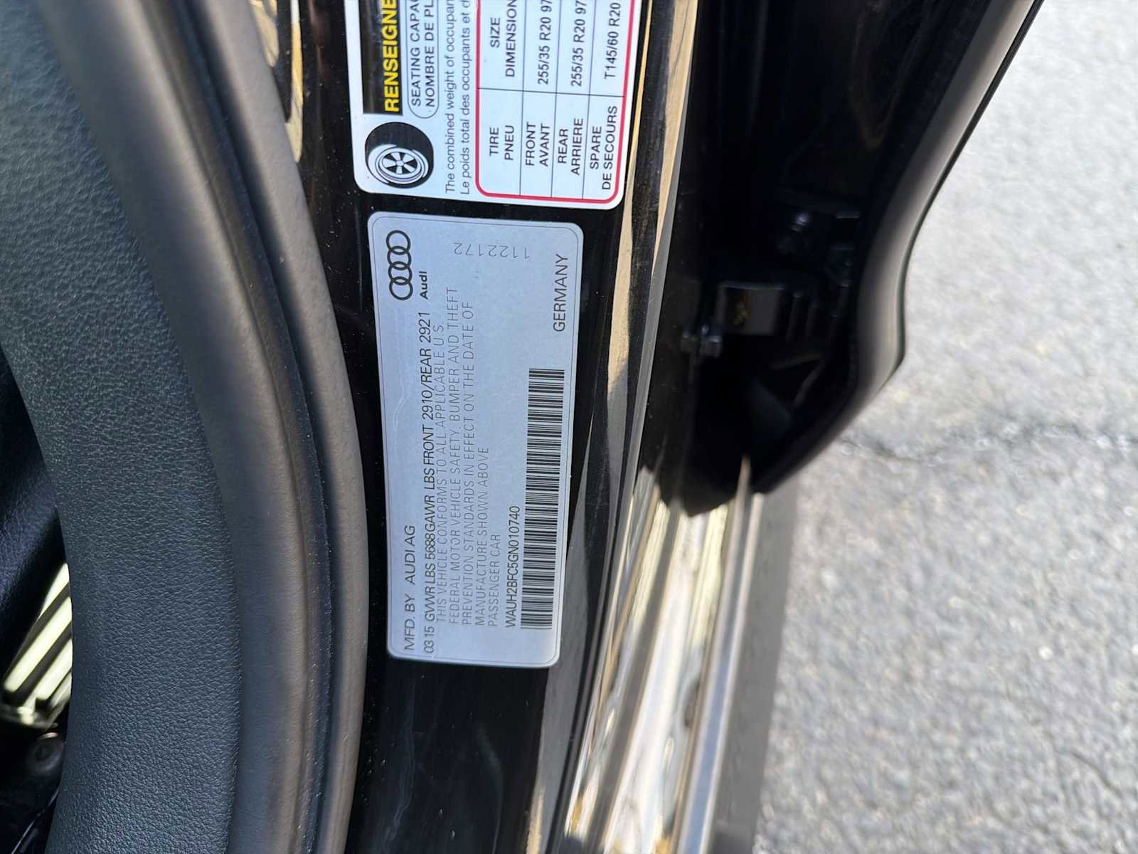 Used 2016 Audi S6 Prestige w/ Prestige Package image 35