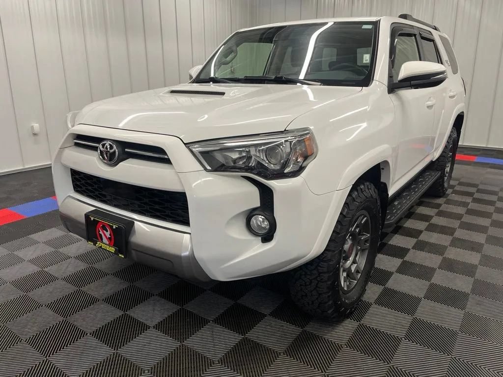 Used 2020 Toyota 4Runner TRD Off-Road Premium w/ Moonroof Package AWD/4WD image 8