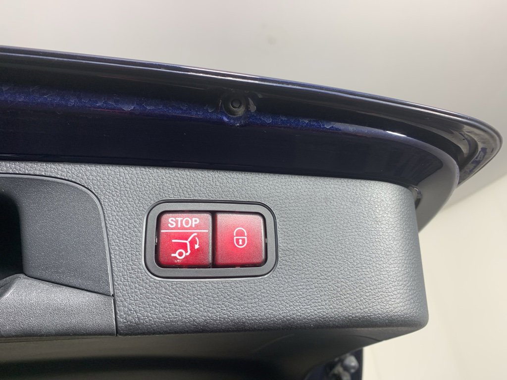 Used 2021 Mercedes-Benz GLC 300 image 39