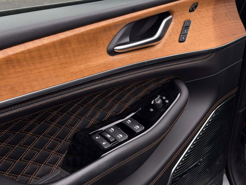 Used 2023 Jeep Grand Cherokee Summit image 18