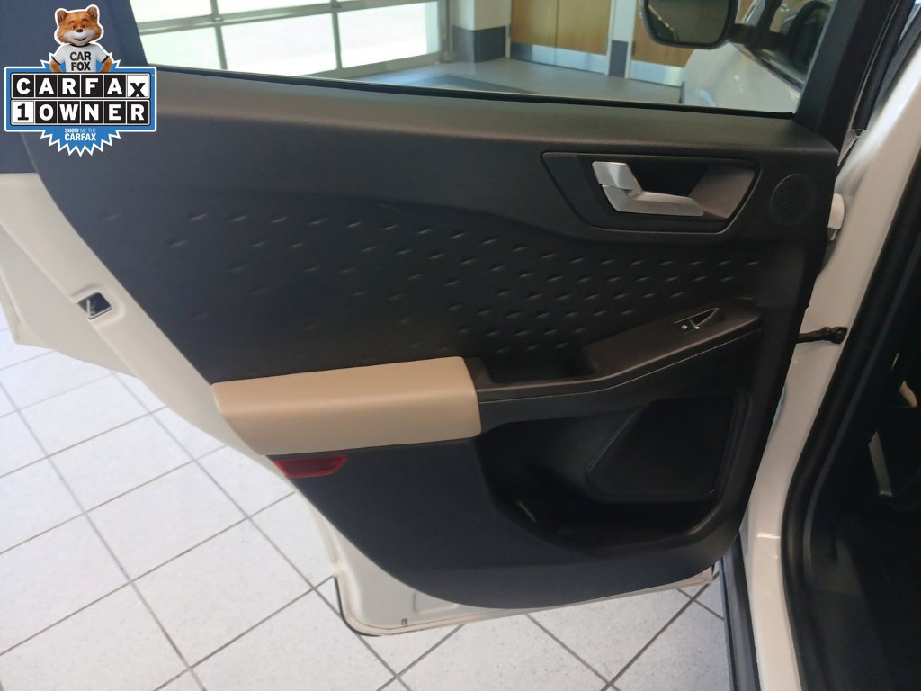 Used 2020 Ford Escape Titanium AWD/4WD image 11