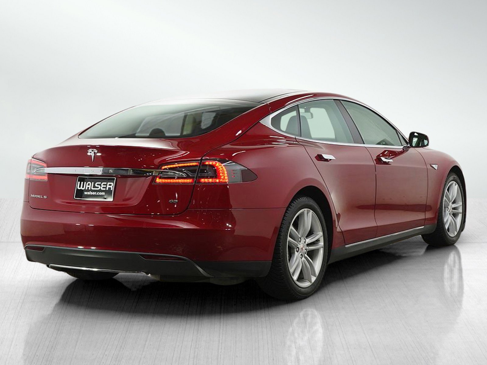 Used 2014 Tesla Model S 85 RWD image 5