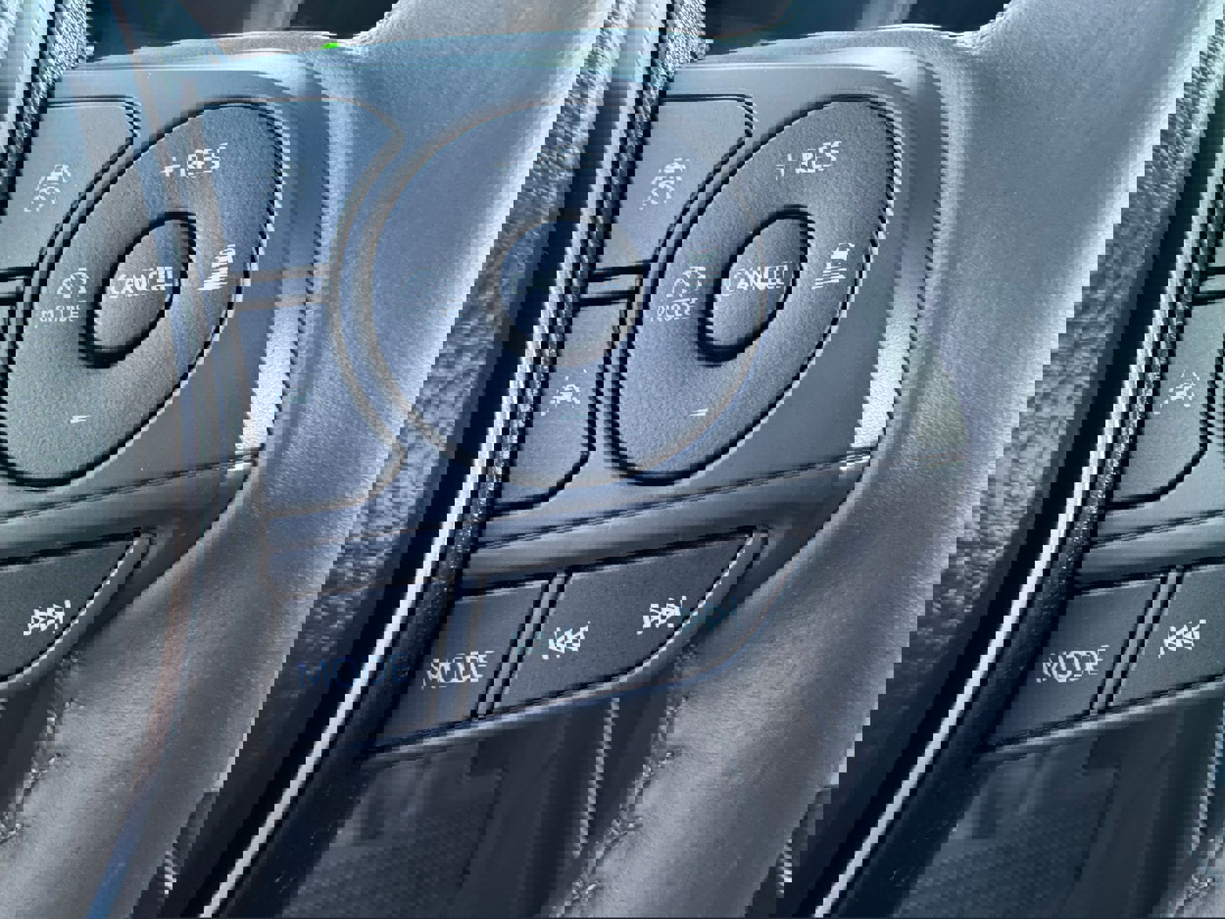 Used 2025 Toyota Corolla Cross AWD Hybrid image 24