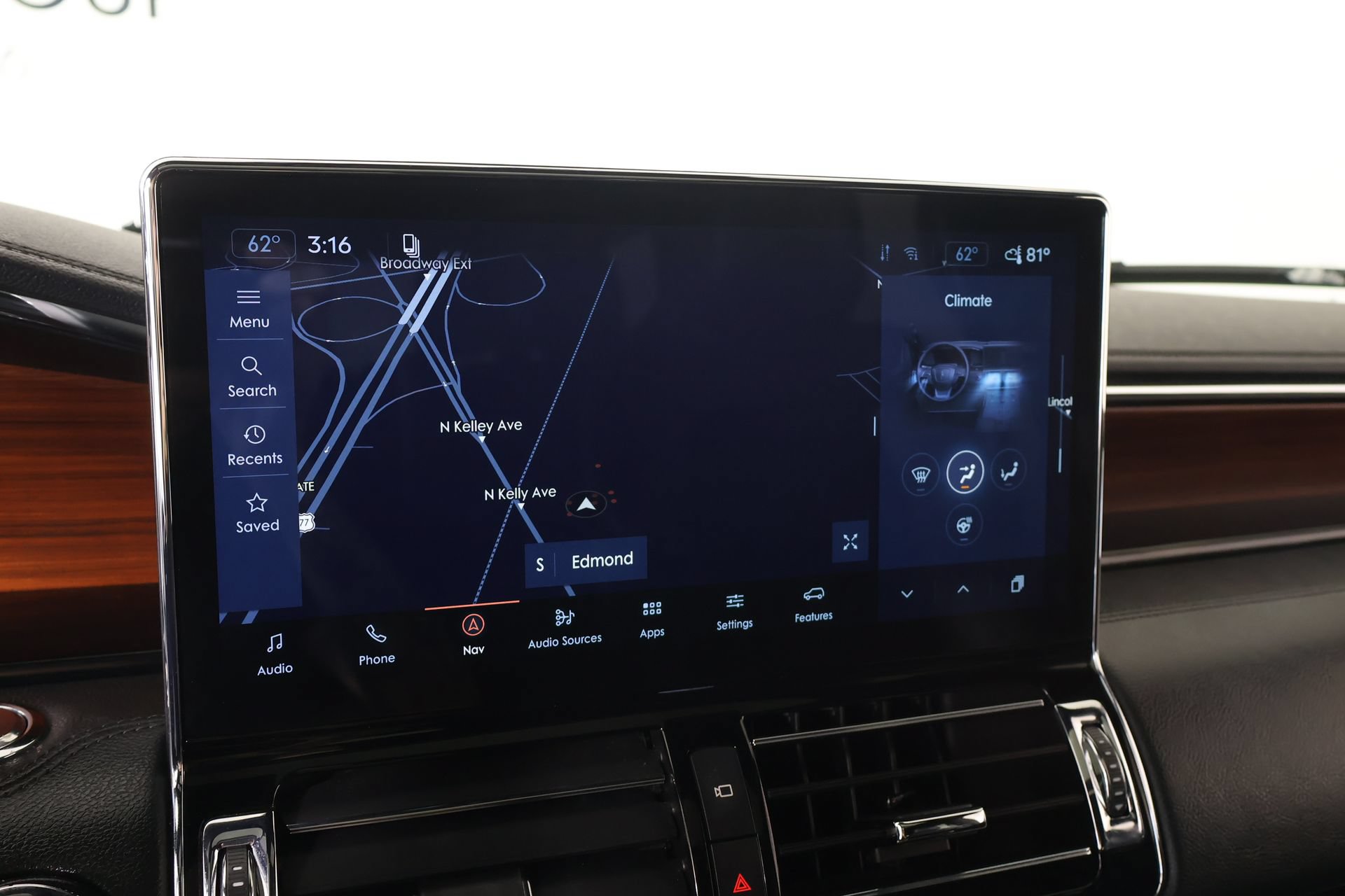 Used 2022 Lincoln Navigator Reserve AWD/4WD image 7