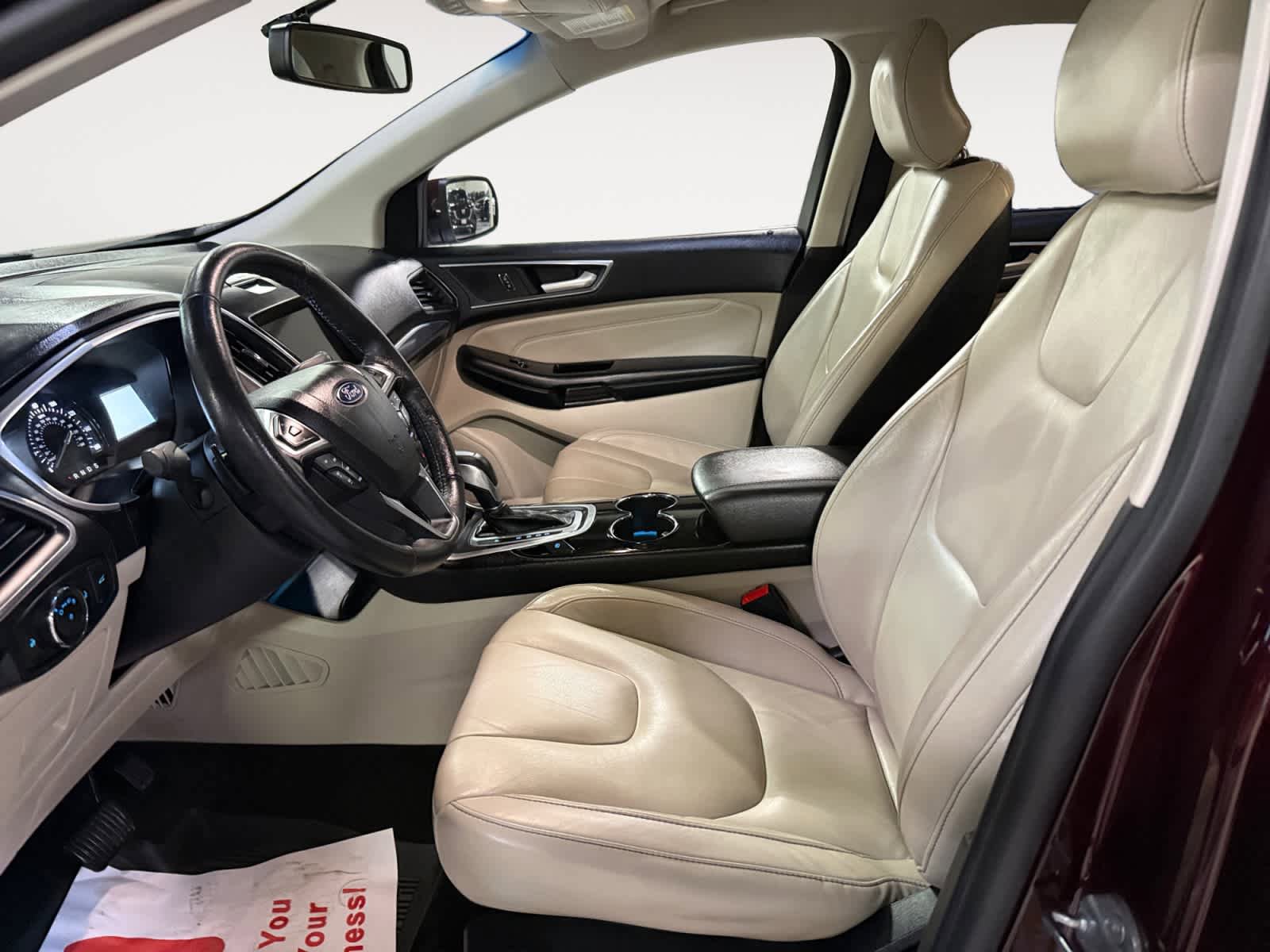 Used 2017 Ford Edge Titanium w/ Technology Package FWD image 15