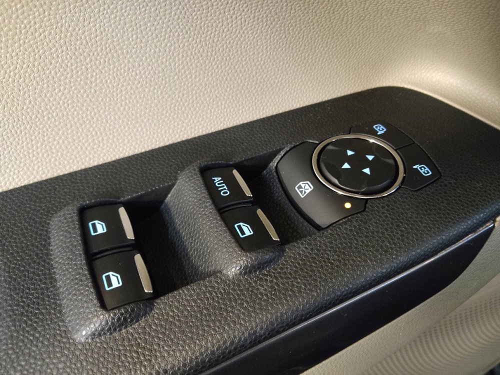 Used 2019 Ford EcoSport SE image 27