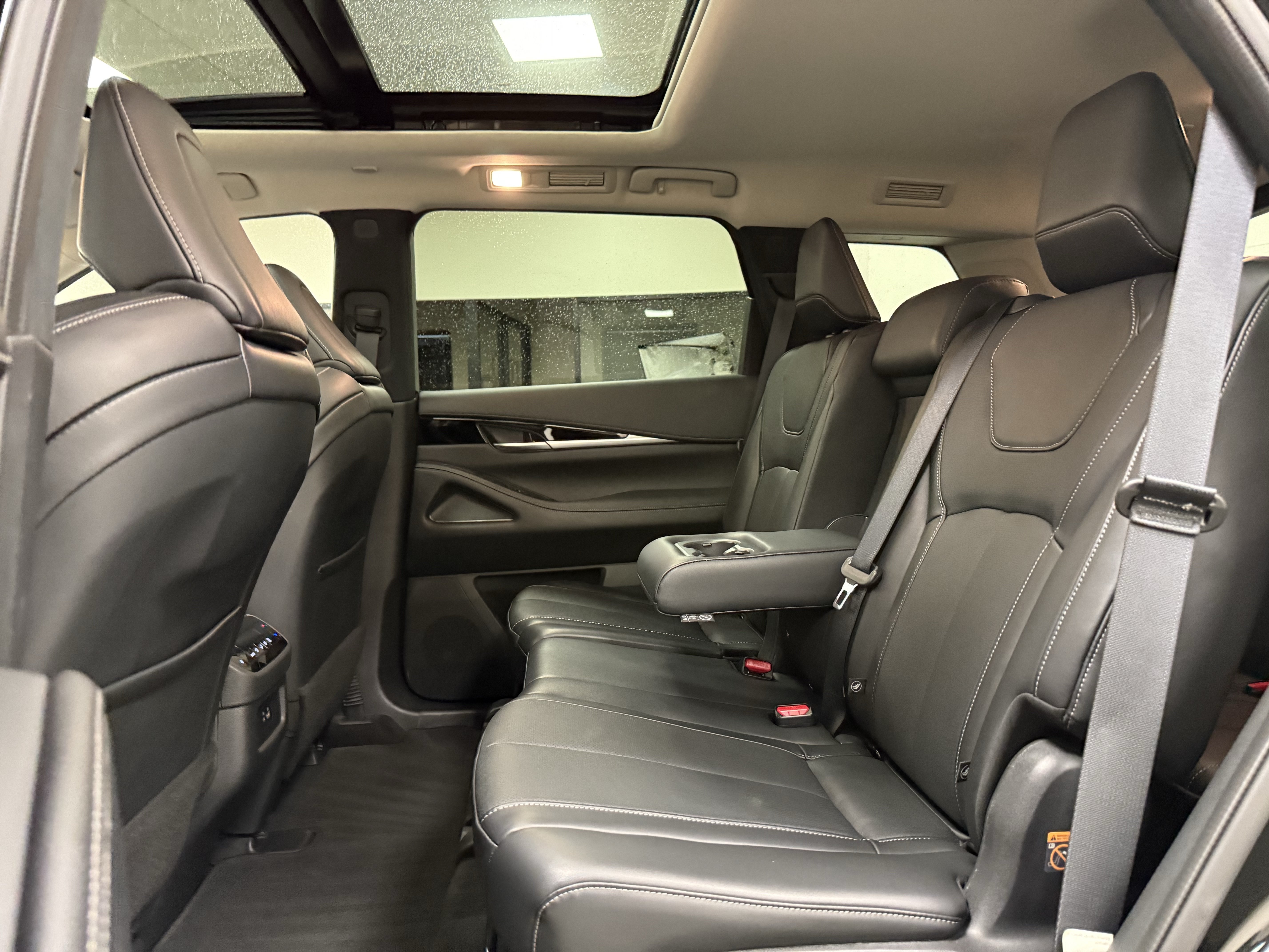 Certified 2025 INFINITI QX60 Pure AWD/4WD image 15