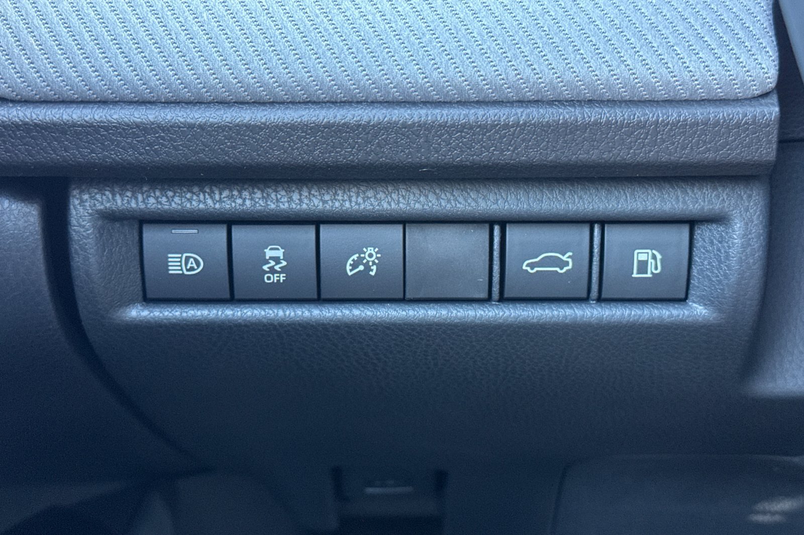 New 2026 Toyota Camry SE w/ Convenience Package FWD image 29