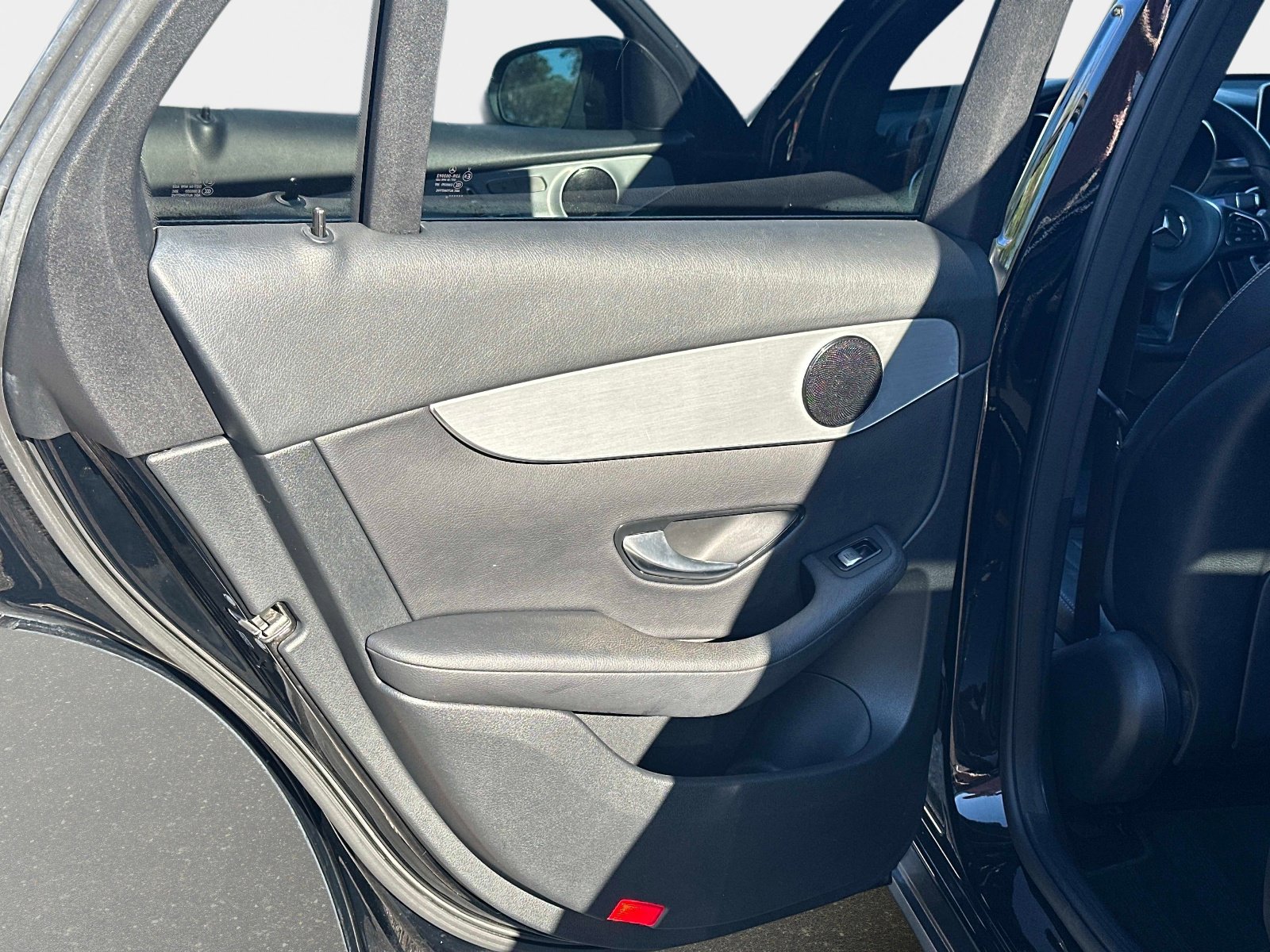 Used 2019 Mercedes-Benz GLC 300 image 12