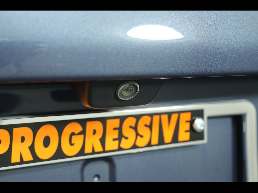 Used 2019 Jeep Cherokee Latitude w/ Popular Appearance Group image 21