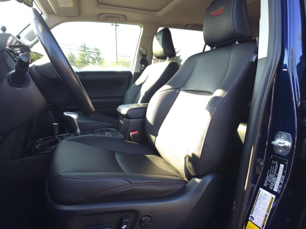 Used 2024 Toyota 4Runner TRD Off-Road Premium w/ Moonroof Package AWD/4WD image 17