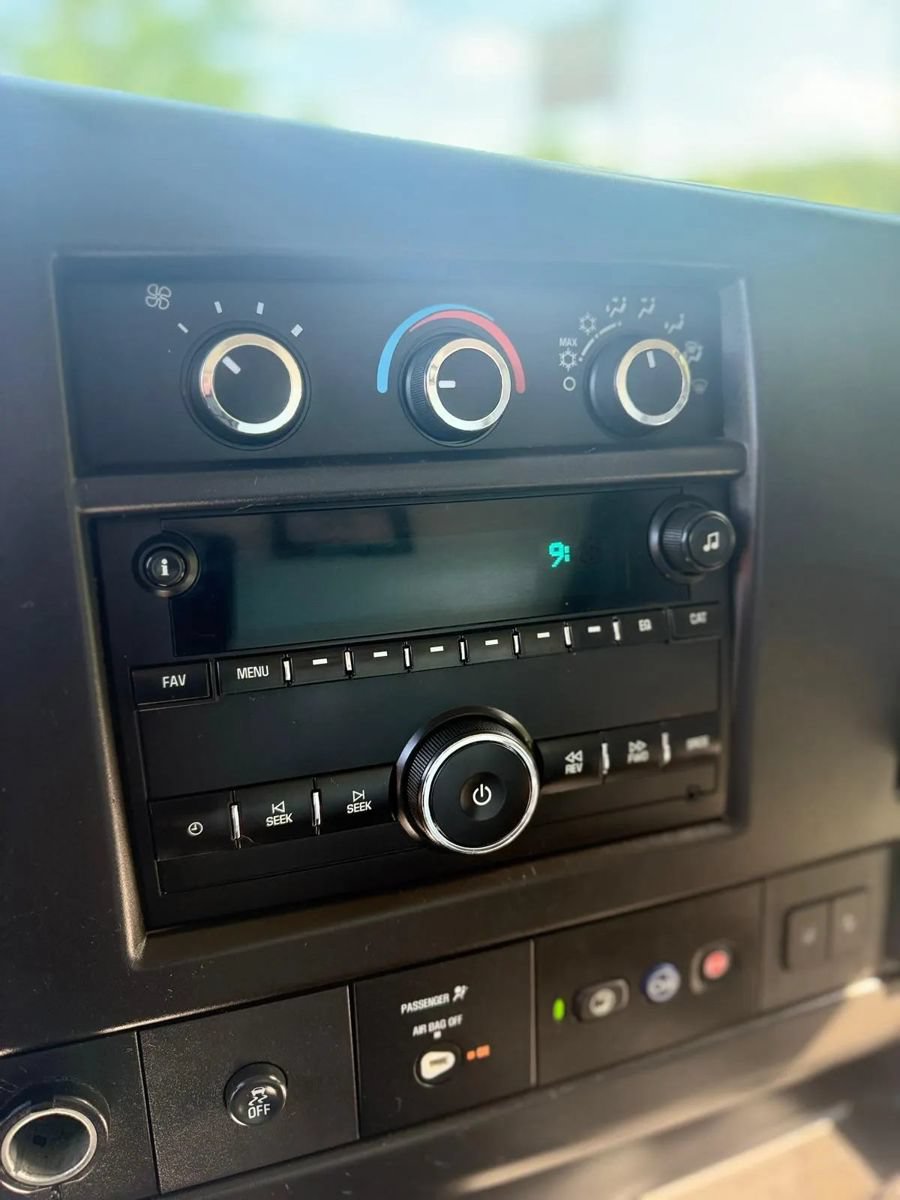 Used 2019 GMC Savana 3500 w/ Power Convenience Package RWD image 14