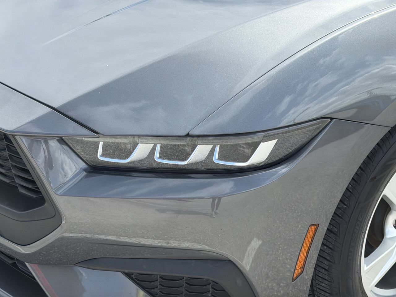 Used 2024 Ford Mustang Coupe RWD image 6