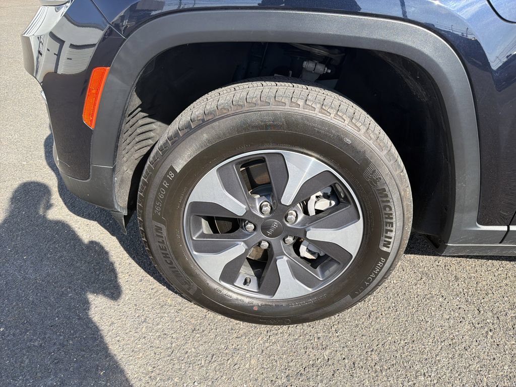 Used 2023 Jeep Grand Cherokee 4WD 4xe image 30