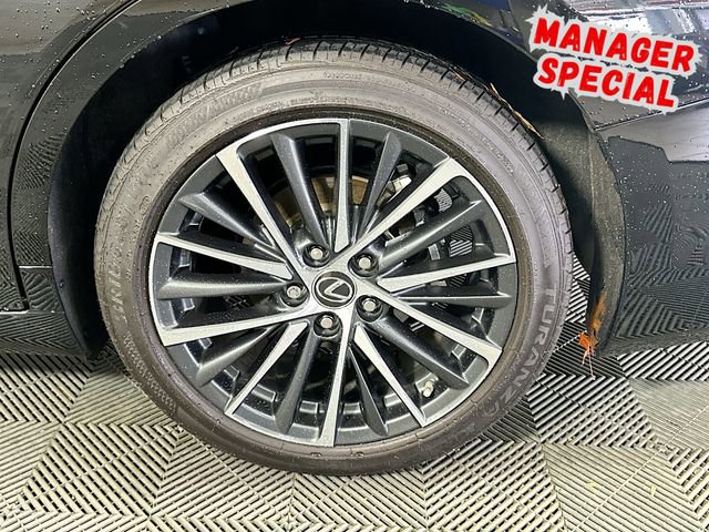 Used 2024 Lexus ES 300h w/ Premium Package image 30