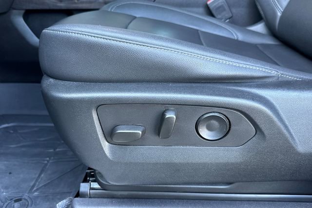Used 2023 Chevrolet Silverado 1500 LTZ AWD/4WD image 13