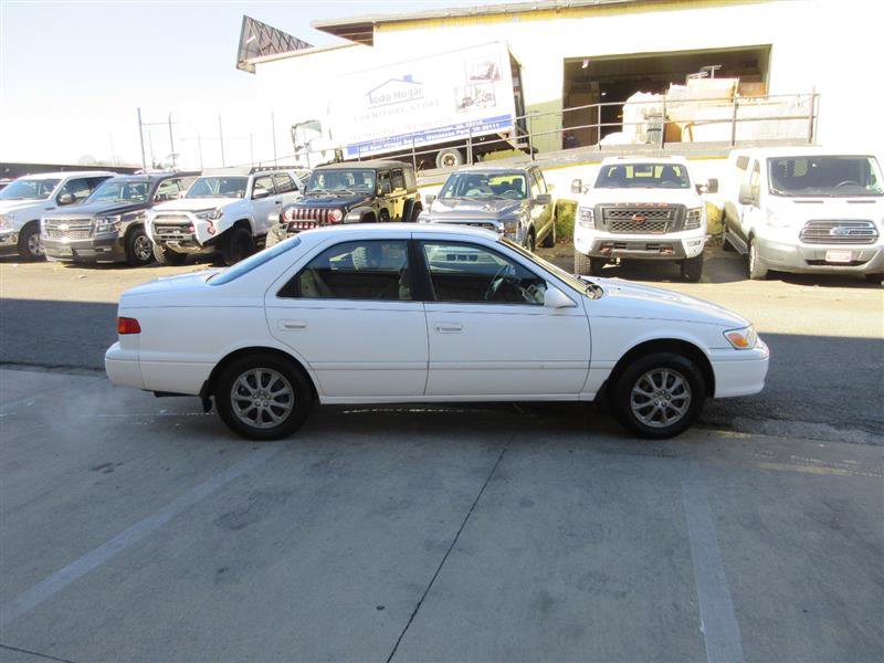 Used 2000 Toyota Camry LE image 7