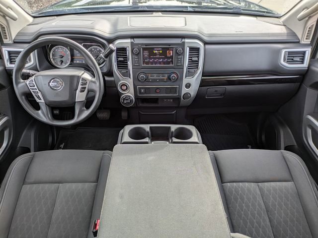 Used 2019 Nissan Titan SV image 15