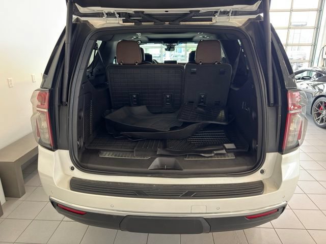 Used 2023 Chevrolet Suburban High Country w/ Premium Package 2 AWD/4WD image 46