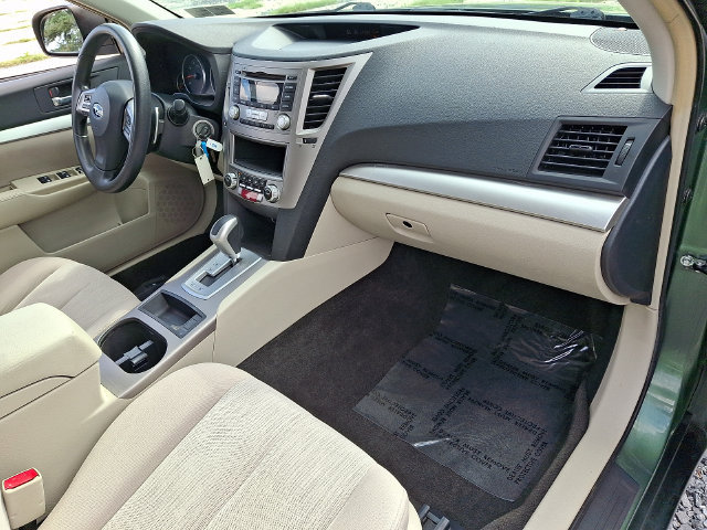 Used 2013 Subaru Outback 2.5i AWD/4WD image 38