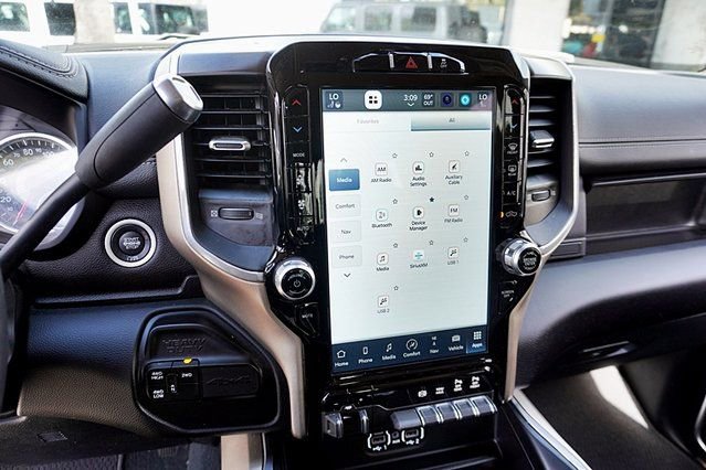 Used 2022 RAM 2500 Laramie image 27