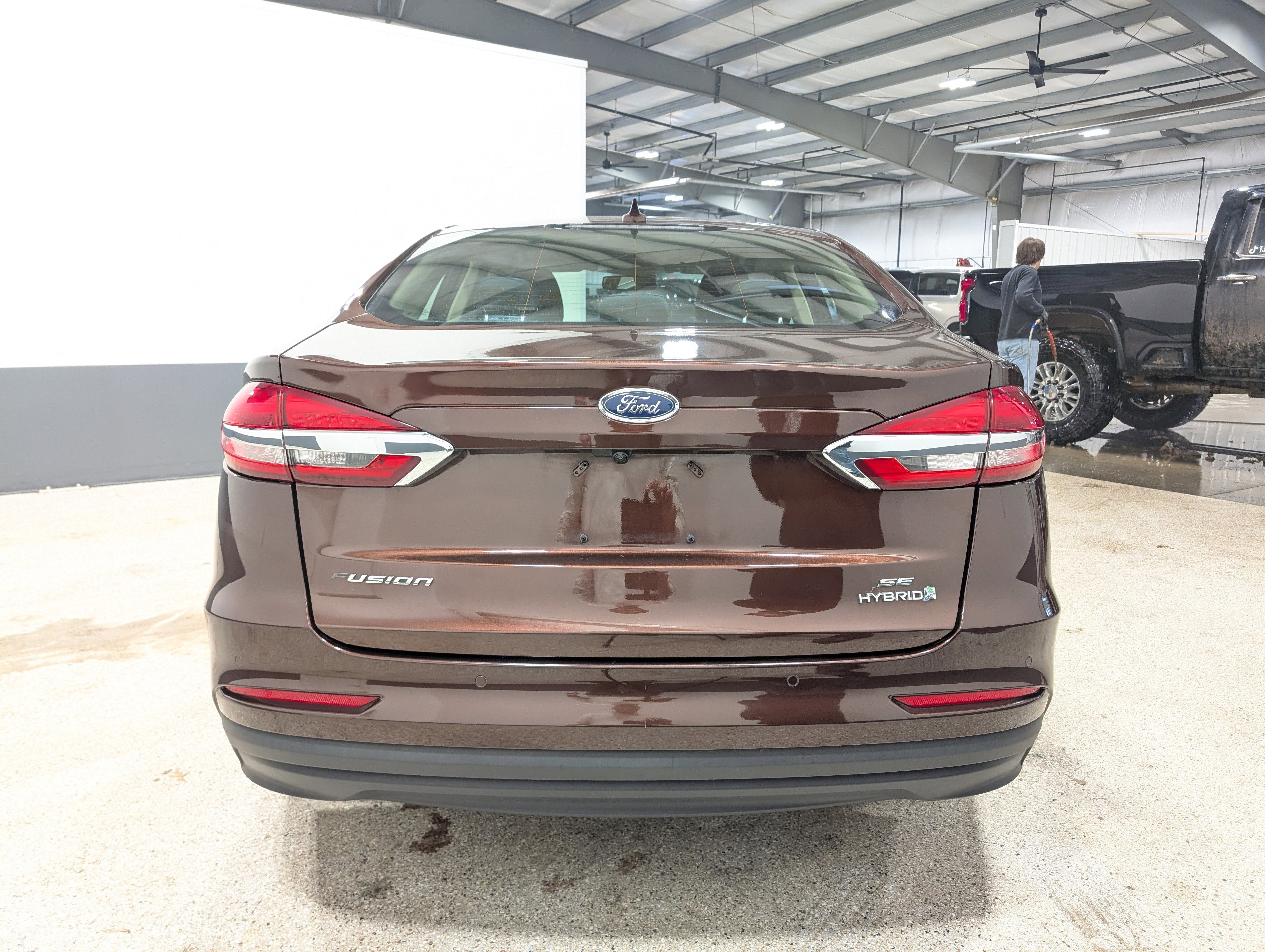 Used 2019 Ford Fusion SE image 4