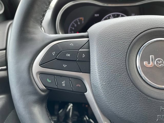 Used 2019 Jeep Grand Cherokee Limited AWD/4WD image 17