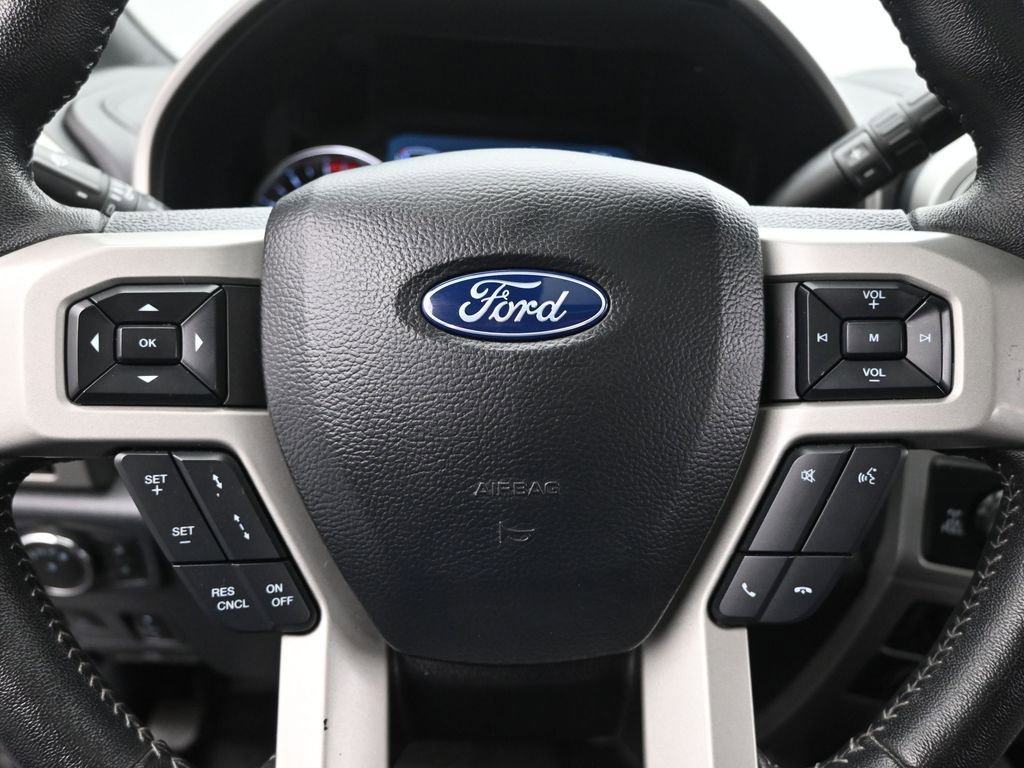 Used 2022 Ford F250 Lariat w/ Black Appearance Package AWD/4WD image 12