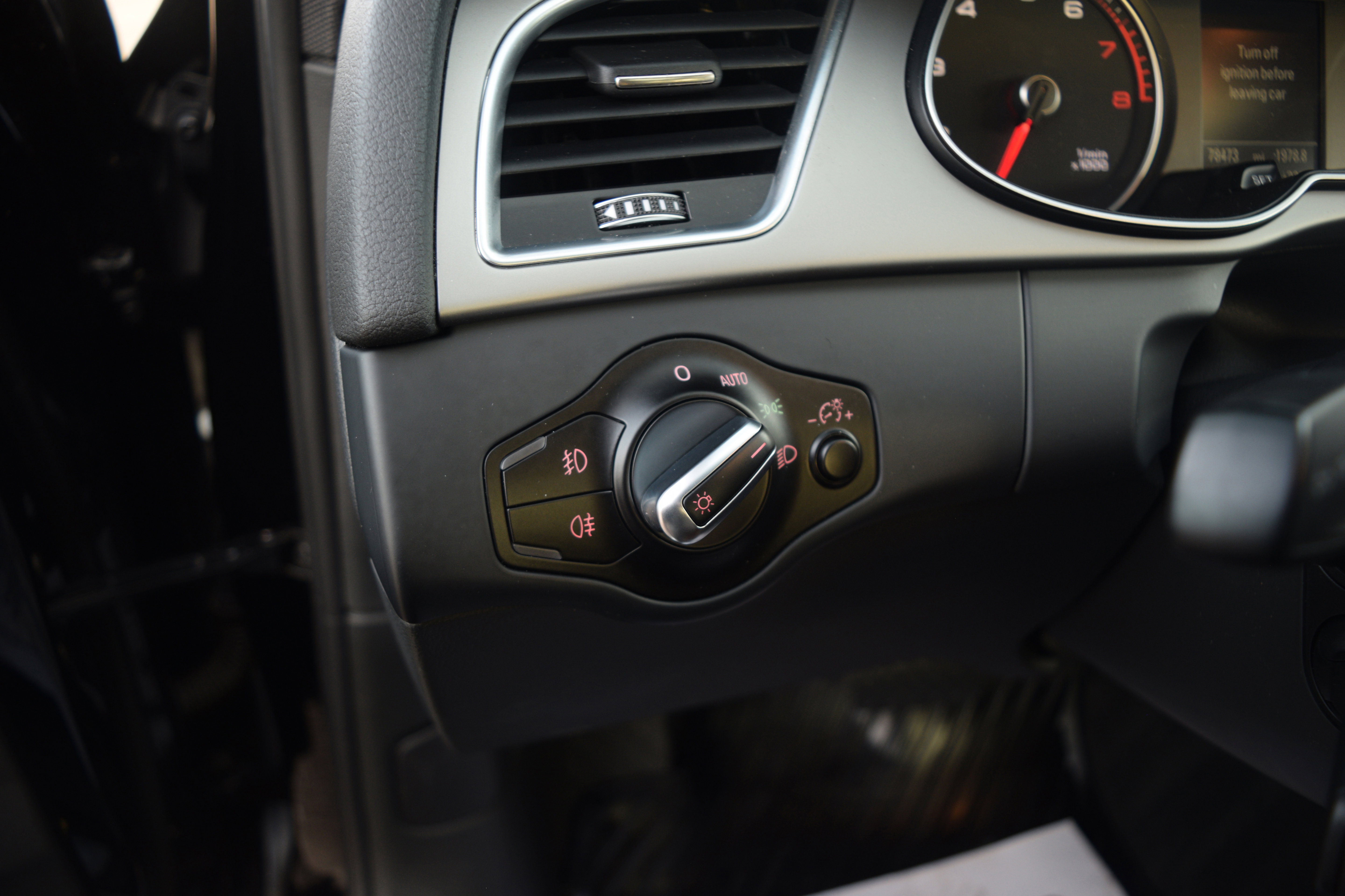 Used 2015 Audi A4 2.0T Premium Plus image 7