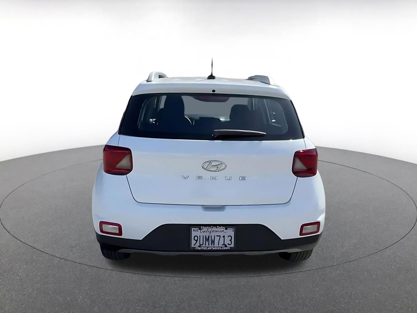 Used 2025 Hyundai Venue SEL image 12