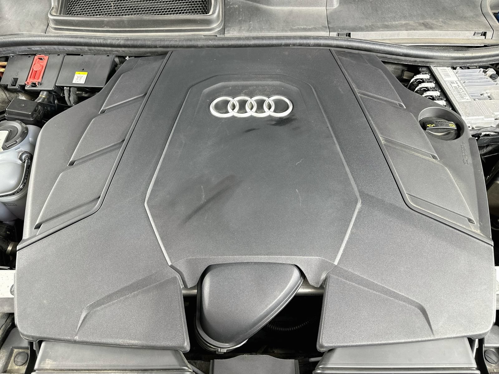Used 2019 Audi Q8 Premium Plus AWD/4WD image 13