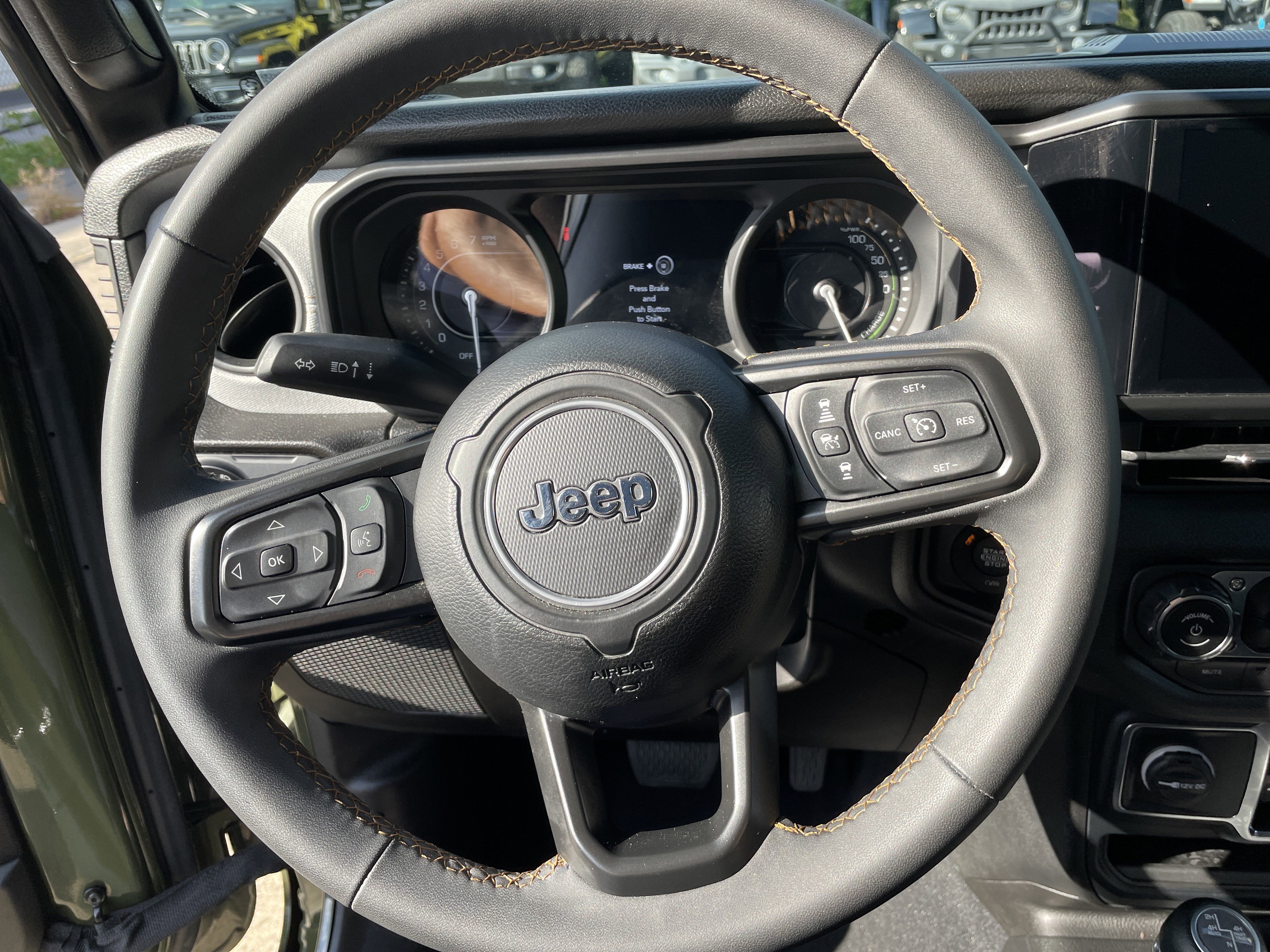 Certified 2024 Jeep Wrangler Sport S image 33
