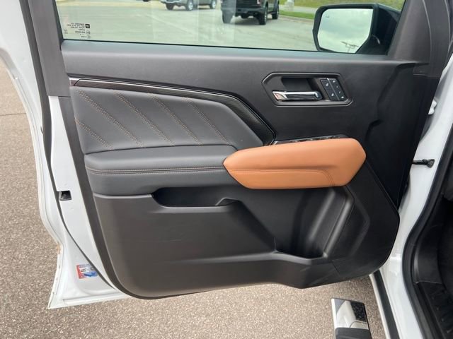 Used 2024 GMC Canyon AT4 w/ AT4 Premium Package AWD/4WD image 20