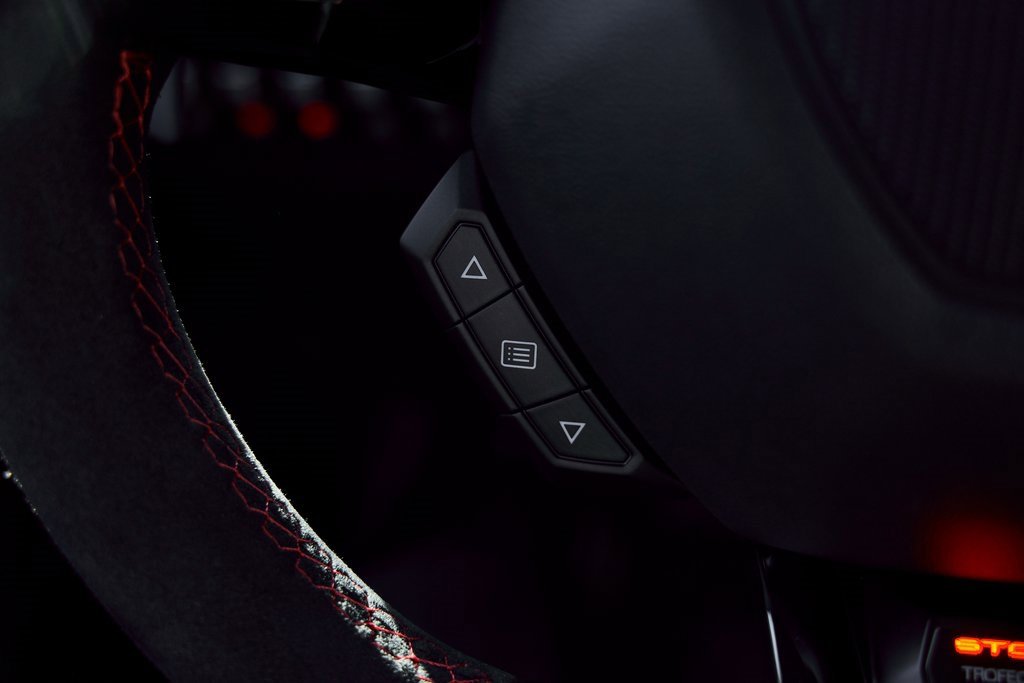 Used 2023 Lamborghini Huracan STO image 58