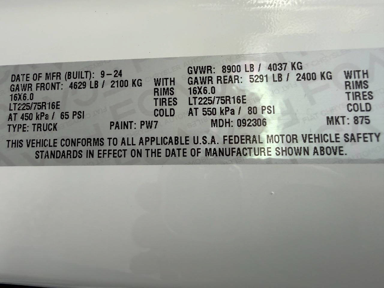 Used 2025 RAM ProMaster 2500 w/ Convenience Group FWD image 40