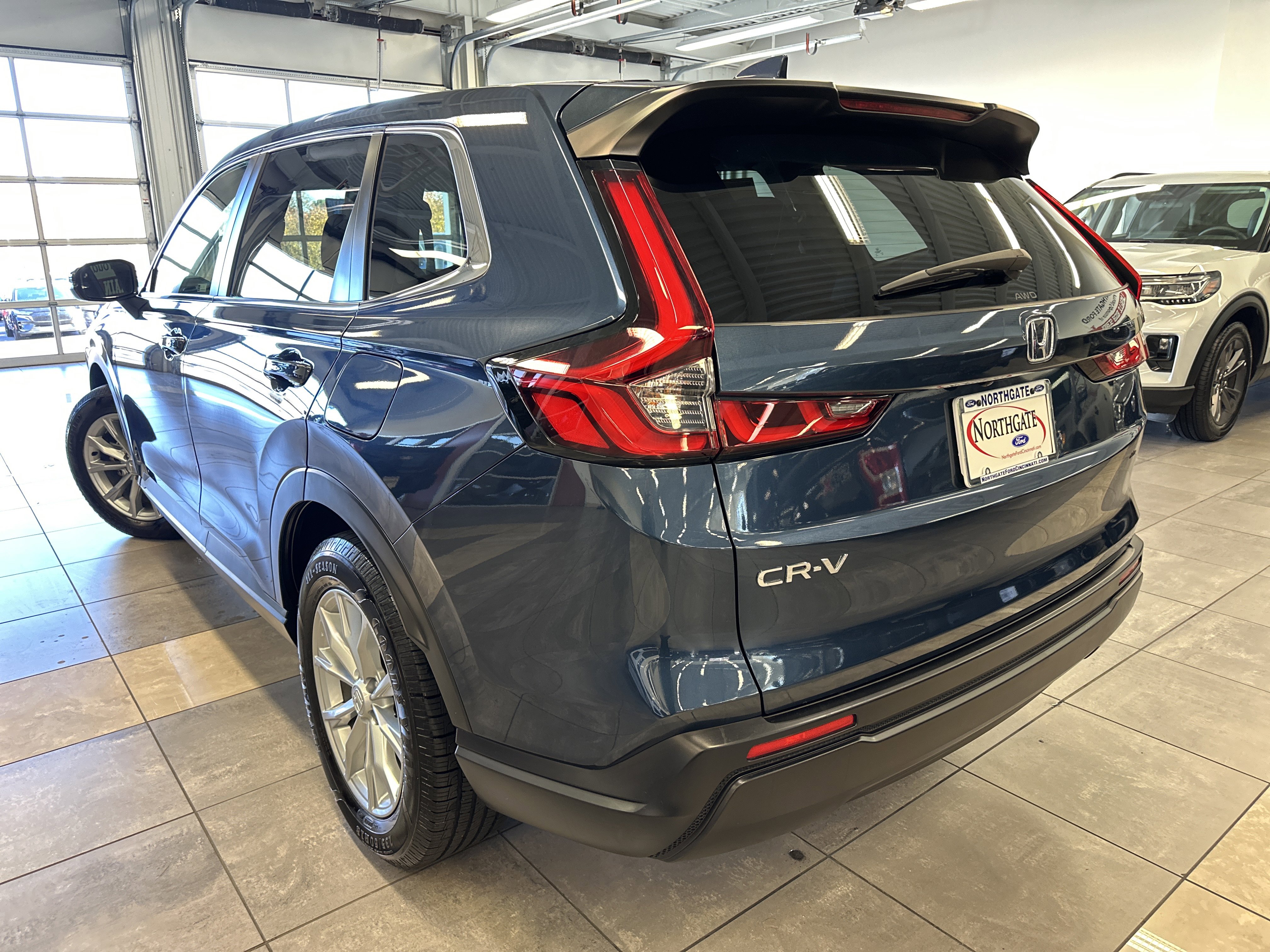 Used 2024 Honda CR-V EX image 15