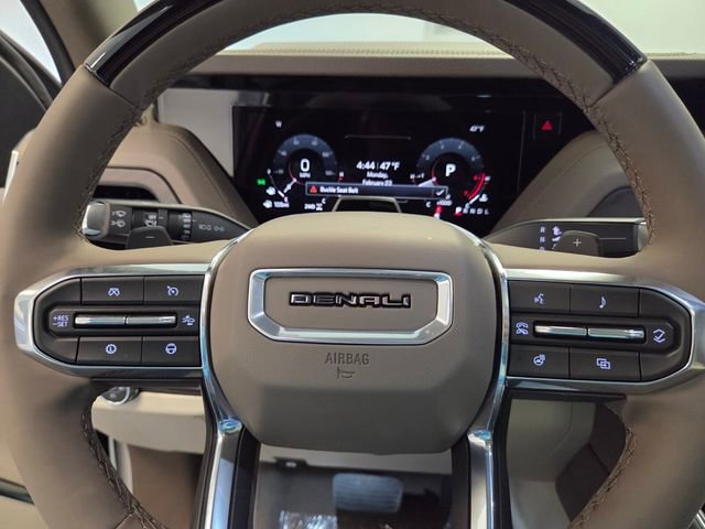 New 2026 GMC Yukon XL Denali w/ Denali Reserve Package image 24