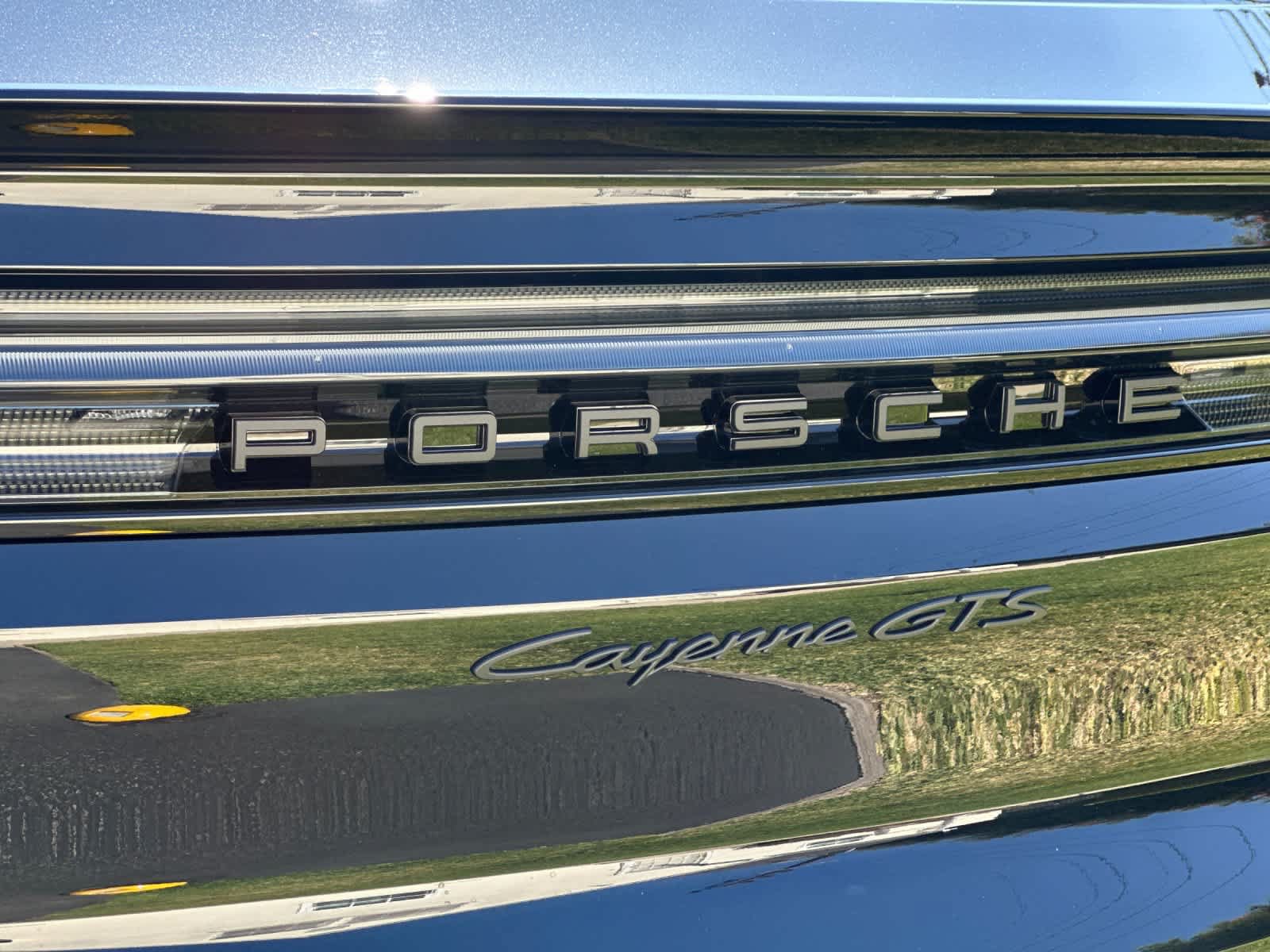 New 2026 Porsche Cayenne GTS AWD/4WD image 32