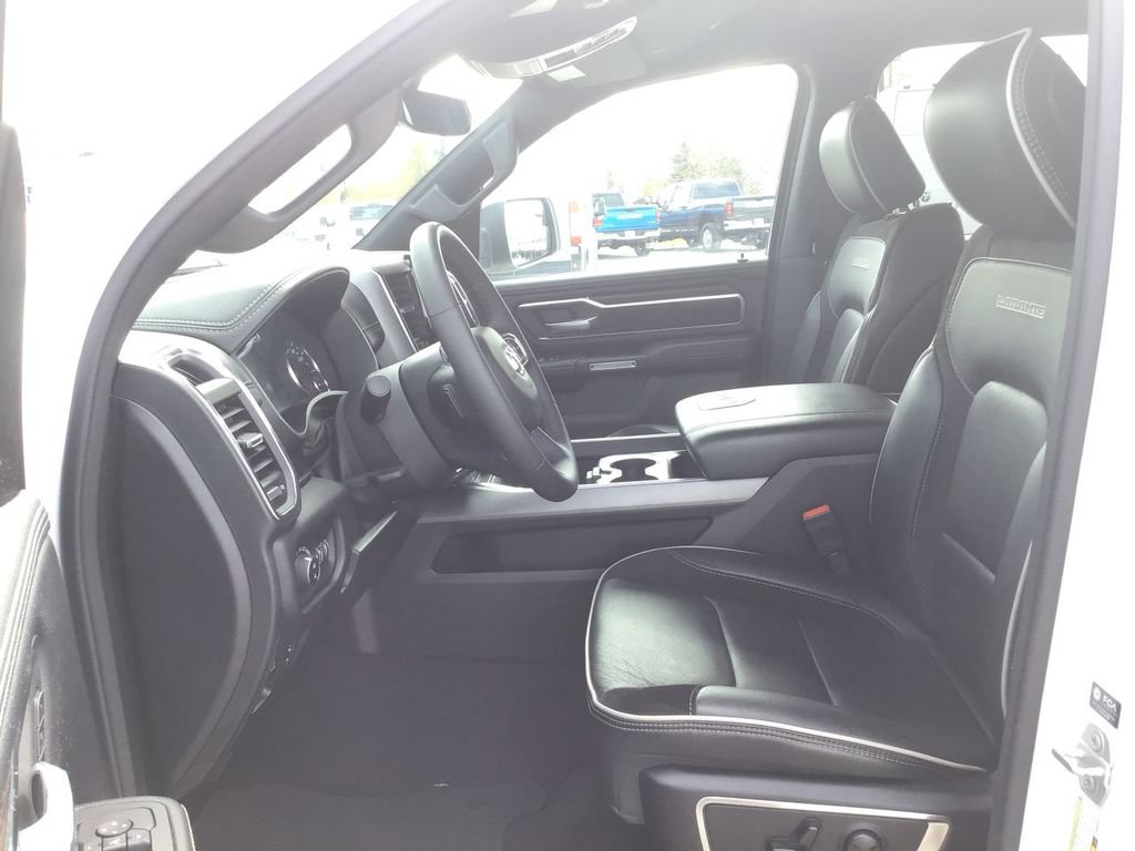 Certified 2025 RAM 1500 Laramie AWD/4WD image 12